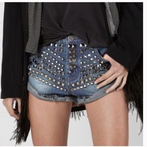 One Teaspoon Studded Denim Shorts Size 24